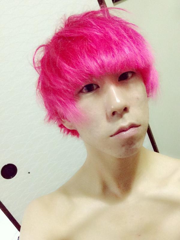 supreme0227's tweet photo. 髪色変えた༼´◉◞౪◟◉༽ http://t.co/6y6LcW02hv