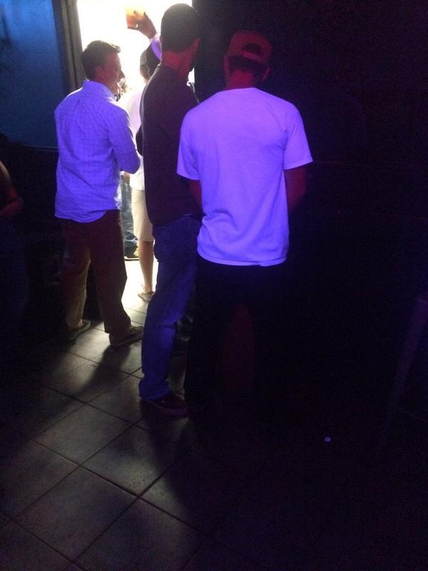 CharlieCurl4's tweet photo. “@CHEY_City: “@NGRatchets2: Guys peeing in the garbage in Gatsby's because the line was too long. http://t.co/n7w6k6C3qm” that is not me 👀🙉