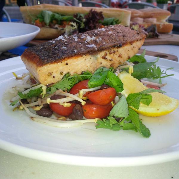 jtgdoha's tweet photo. #jtgdoha #Newspecials #Just4U http://t.co/UUlVcO2vqR
