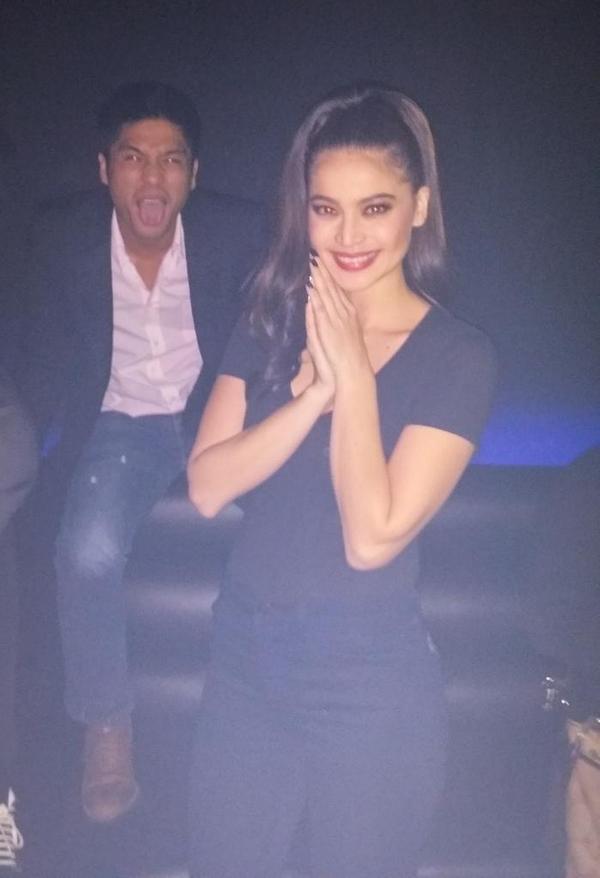 LIVSuperClubCeb's tweet photo. Look who's LIVin it up! 

@annecurtissmith, with Paul Jake conveniently photo bombing at the back. http://t.co/isurtajApT