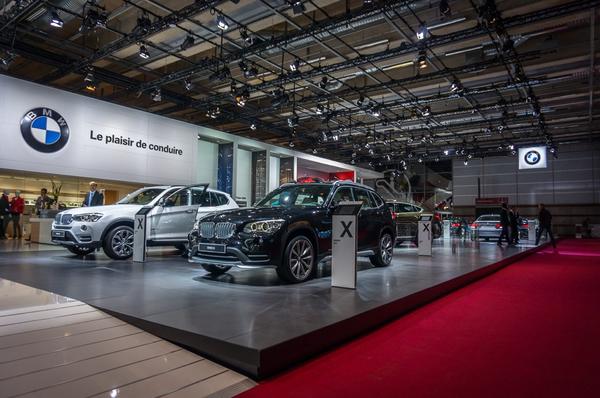 BMWGroupFrance's tweet photo. Tous les modèles #BMW en un seul et même endroit, c'est aussi cela le #MondialAuto http://t.co/FNHIlG0Hvo