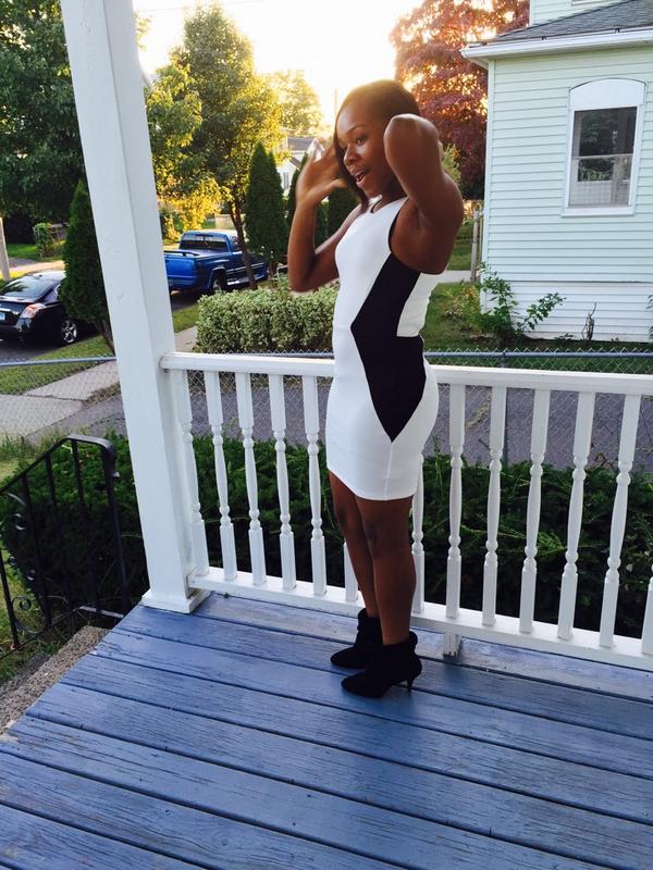 Lady_Lovely018's tweet photo. The Apple Don't Fall too far from the Tree She Stay Good an She Eva Clean #WellShampoo #slayed 😍😻💝 @EdwardsShaquana http://t.co/3qPdh90jY1