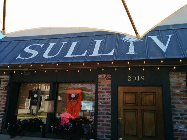 suareztech's tweet image. With Stephanie (@ Sullivan's Restaurant - @coopsullivans in Sullivans Island, SC) swarmapp.com/c/hrqBTcNlcaz