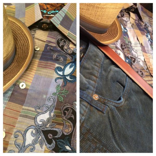 AtEaseAZ's tweet image. Brand New Limited Edition from @RobertGrahamNYC!! 👔 #AtEase #Menswear #Dapper #RobertGraham #LimitedEdition