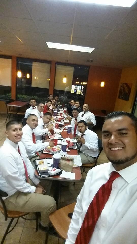 montereynaks's tweet image. Night out with our little brothers... #nakmenlead #nualphakappa #xichapter #nak #csumb