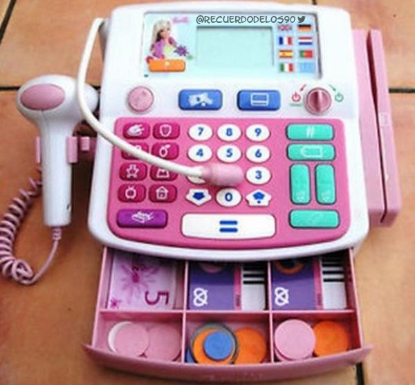 RecuerdoDeLos90's tweet photo. Decidme que vosotras también jugasteis de pequeñas. http://t.co/pfVk6IPUPK