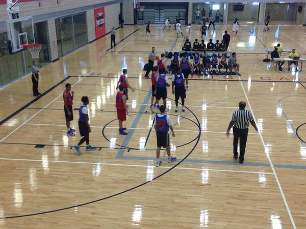 midway_hoops's tweet photo. Taking on Westlake!!! #ETRW #RoundRockSportsCenter #PantherNation http://t.co/imFZn0IVON