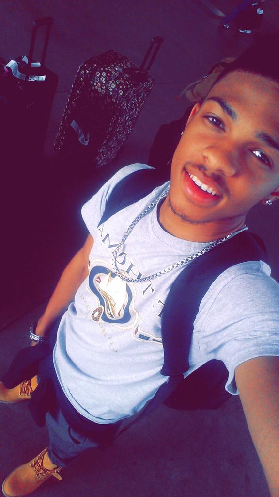 SJ3music's tweet photo. #Work #selfie @ToneStith http://t.co/rPoWqi1VH5