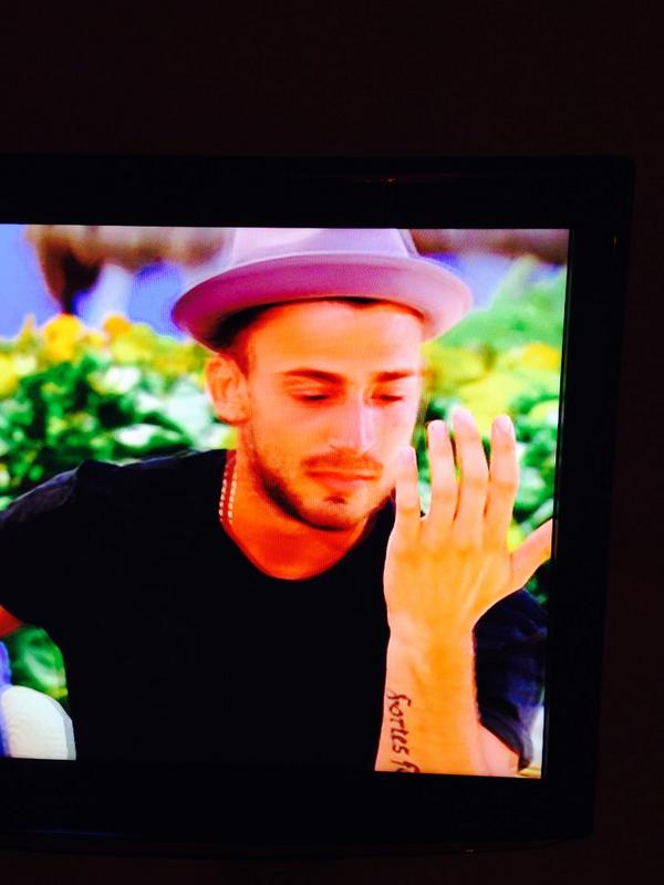 BullKayleigh's tweet photo. @JakeQuickenden Oi you wouldn't wear that really nice hat on the Saturday live shows http://t.co/v1zeJdalts