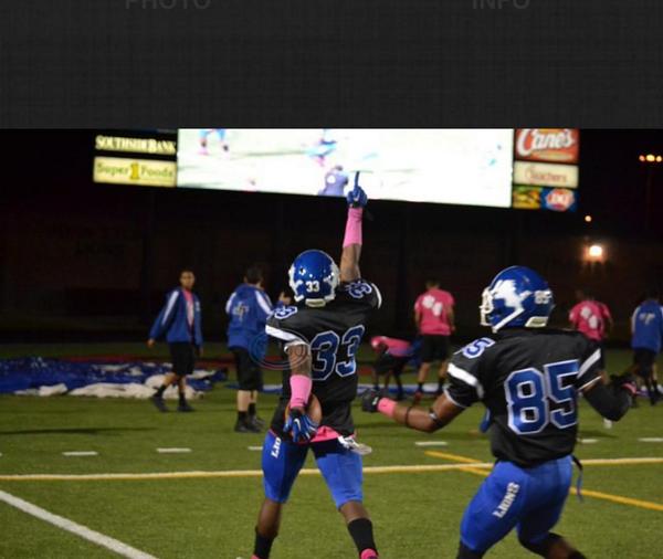 TylerLionsFB's tweet photo. @CMT_dummy scoring a TD with @xTd85
#VsLindale http://t.co/2a4bramTzo