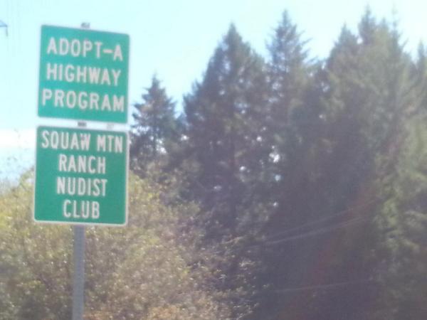 SerenityMount's tweet photo. Daytime foray to #squawmtcom. ..yay...#potluckparty at 630 #noclothes #nudeon #nudistfamily #naturist http://t.co/0SRQhorjbs