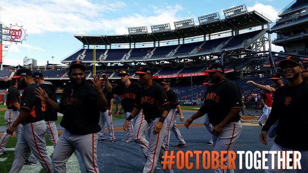 SFGiants's tweet photo. #AllTogether
#StretchTogether
#OctoberTogether http://t.co/ZxyHCXeF6E