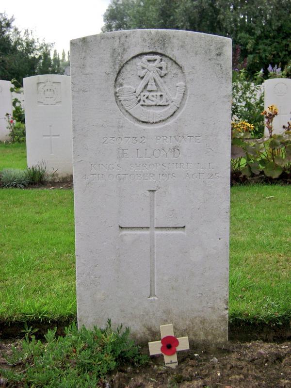 KSCWar's tweet image. Remembering Pte Edward Lloyd #KSLI. He left KSC in 1907 &amp;amp; died 4.10.1918, the last OKS to die on the Western Front.