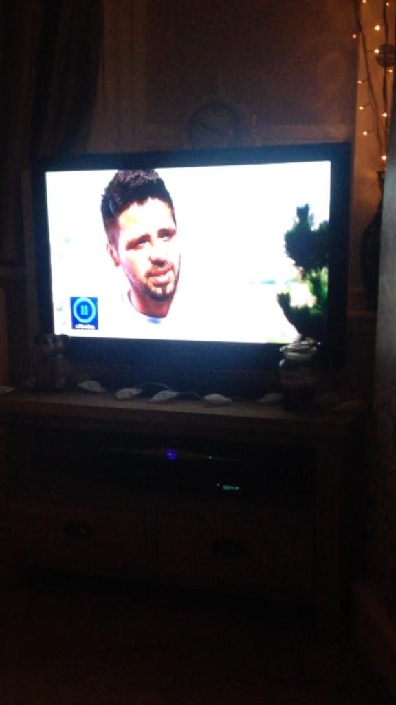 AmyDallin's tweet photo. Xfactor tonight?? @GuyConnolly 😂🙈 http://t.co/VpIZuWXMgO