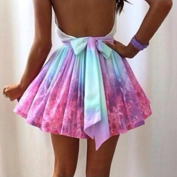 JaureguiiiCCx's tweet photo. @CelCouplcsRp @CelCouplesRp  My party dress thing. You can't see the front but it's white c: http://t.co/0mDUhQAwft