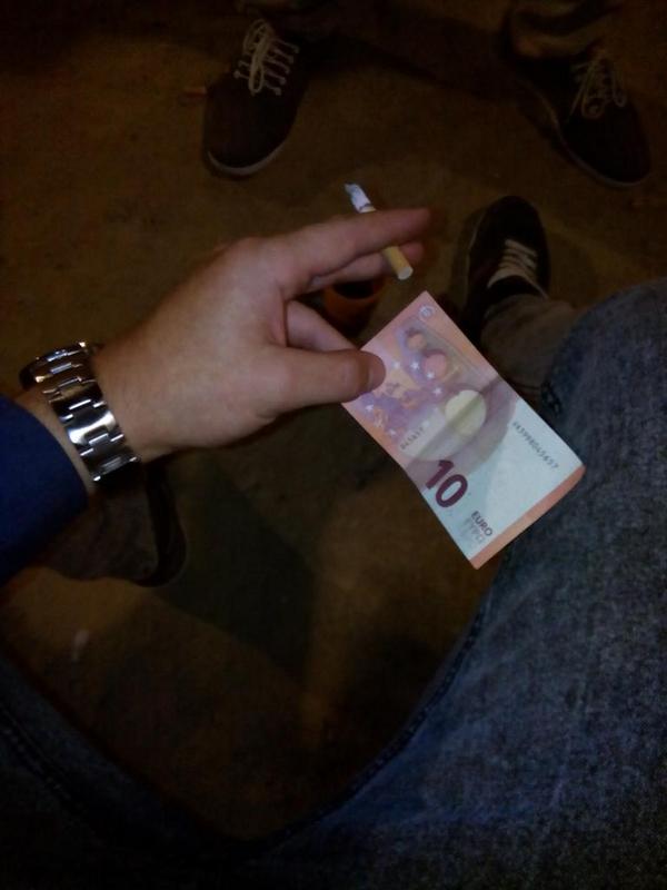 CarlosRoBerr's tweet photo. Soy el primero que lo ve o me han engañao? Jajajaja http://t.co/Uvg7g0jdKm