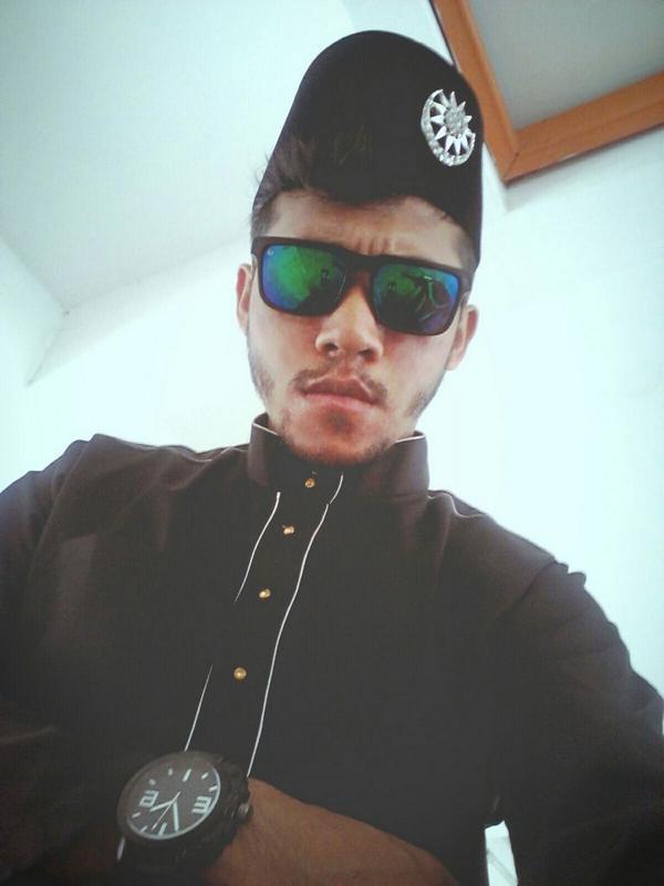 IMRXANDERS's tweet photo. SALAM AIDIL ADHA DARIPADA IMRAN ;) http://t.co/z4DqsmSOjR