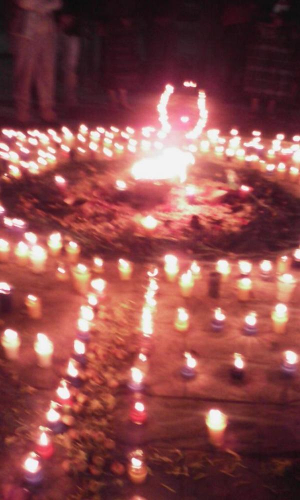 jyax93's tweet photo. Conmemoración a las víctimas del 4/10/2012 en #Alaska Totonicapan http://t.co/AVvWkicxgd