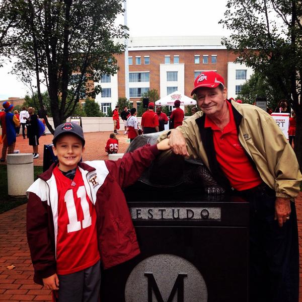 jmstoripan's tweet image. Dad &amp;amp; Jack on campus w/Testudo #GoBucks #GoTerps @umterps @OhioStAthletics #splithouse