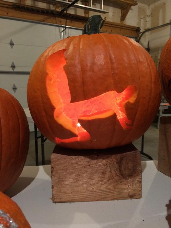 _EricaBabin's tweet photo. Let's just say pumpkin carving escalated this year. #ThanksCade http://t.co/fvORzf1jwa