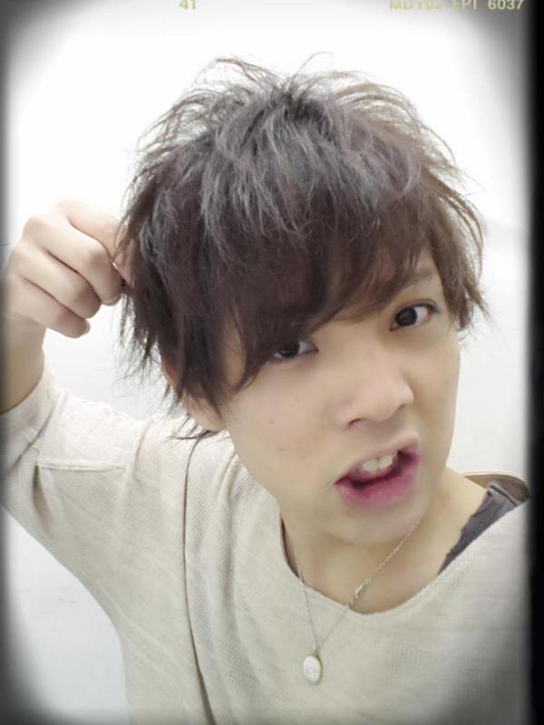 砂川勇斗 すな Smiloop 朝早くからキャスみにきてくれたみなさんありがとう ノ 今日来てくれる人は天気悪いので気を付けて来てくださいね Akros青山 腕がなるぜぇ Http T Co Jfummfgauv