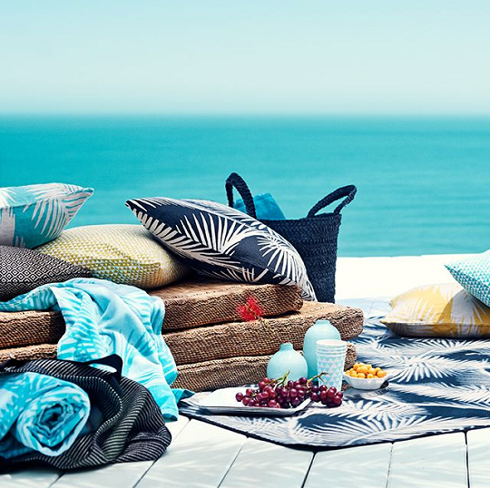 hmaustralia's tweet photo. Endless blue skies and luxe accessories are what we're about this summer! Shop our home range at @melbournesgpo now! http://t.co/TAU4gMZ3TU