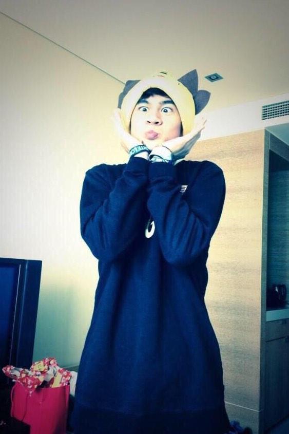 shortidiot's tweet image. Hey Calum Hood from 5sos,
If this gets 200+ retweets
Could you please follow me?
Thank you so much .xx @Calum5SOS