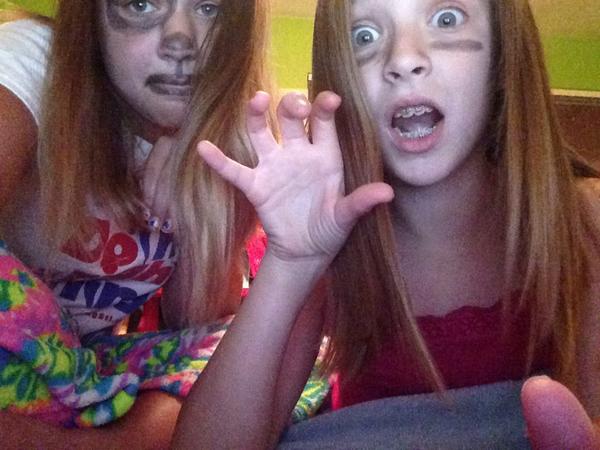 Hanging with bestie😘