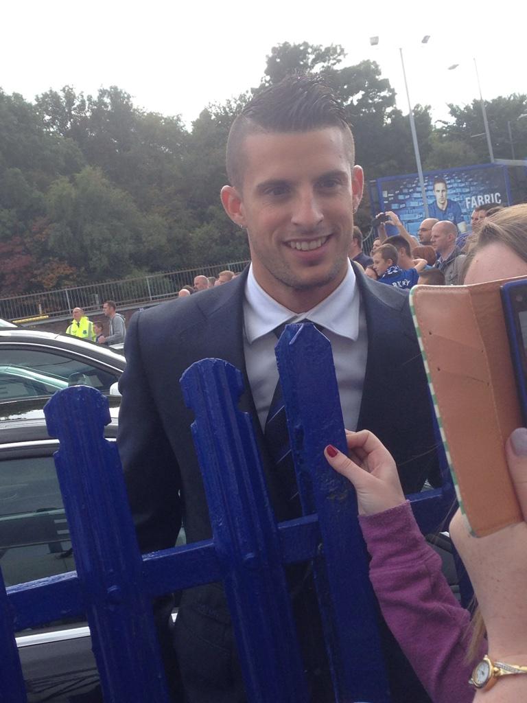 Happy birthday kevin mirallas! lets win today for him and hope he gets better soon!   