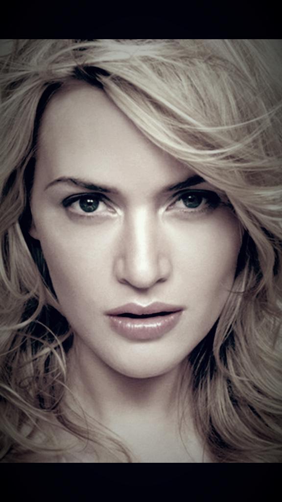 Happy birthday to the irresistibly gorgeous and talented Oscar winner Kate Winslet!     