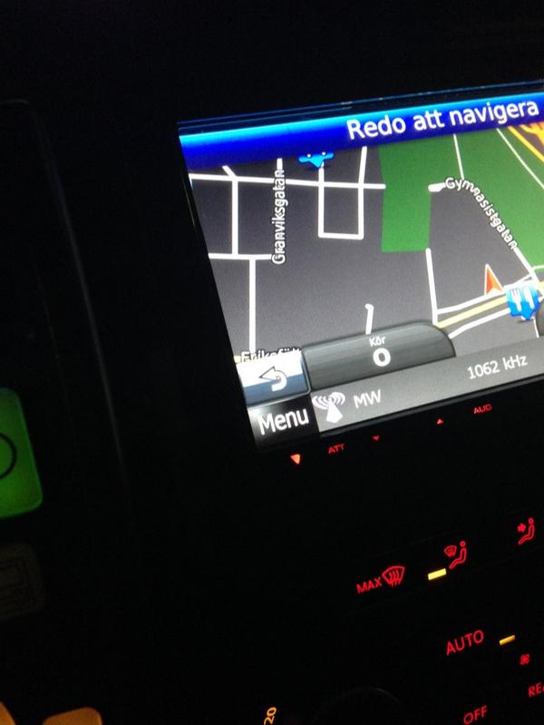 PaulJuhlin's tweet photo. Att börja dagen på mellanvåg 1062 kHz är verkligen bedrövligt. #malmöpolisen #dagpass http://t.co/pQKrHd5KIg