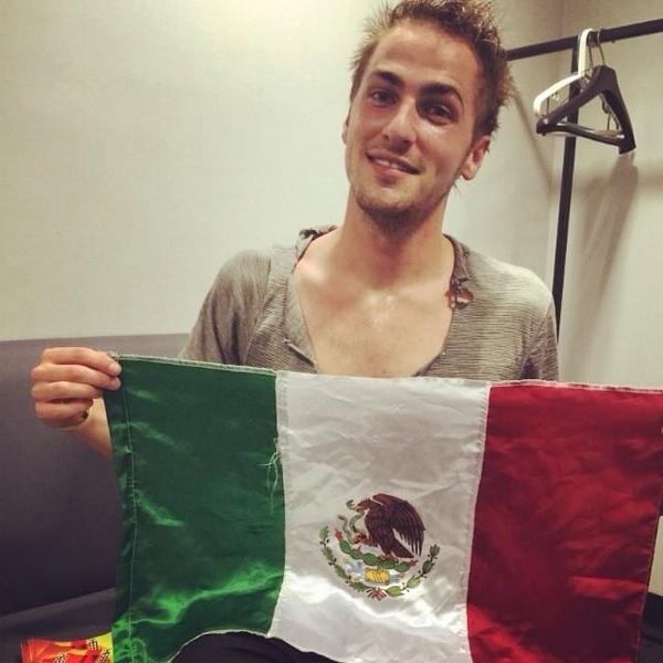Loved this! 😂 @HeffronDrive #MexicanDriver #HappyMistakesTourMexico 👍❤️🇮🇹