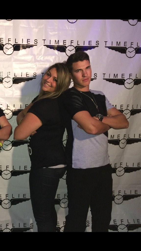 whatupjayyy's tweet photo. The friendship that @whatupcal and I have is unexplainable. Seriously love this guy. #tffam #posechange? http://t.co/TKHVlHXXg3