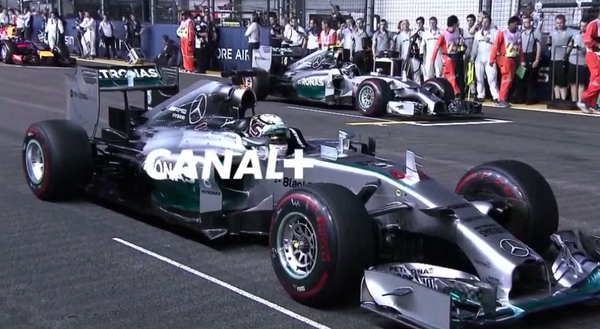 Montez le volume (et réveillez tout le quartier) ce départ il est à vous... Rendez-vous au premier virage du #GPJapon