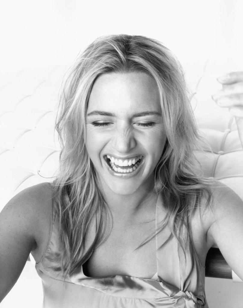 Happy birthday Kate Winslet!!     