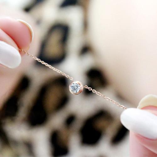 design_soup's tweet image. My love for tiny necklaces is off the radar right now bit.ly/X27tSh