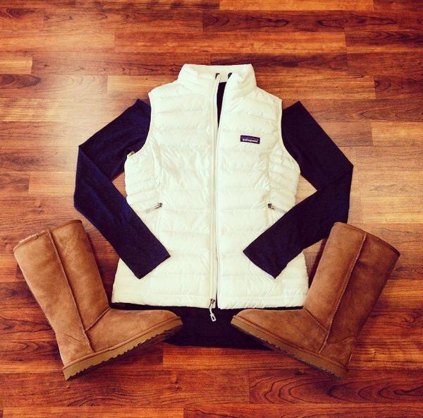 InMotion_NY's tweet photo. It's time to shop for #fall it's cold outside 🍂🍁 we have a great selection of #downvests and #boots ! http://t.co/UGCNt0dqNQ