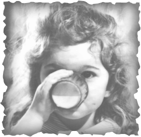 FriendshipChair's tweet photo. Good Morning @mombloggersclub  @BuzzFeed @RochesterArts  @WomenOfInflnce  we need  your help. http://t.co/r6HK5cnX2I http://t.co/iguyXVVTjf