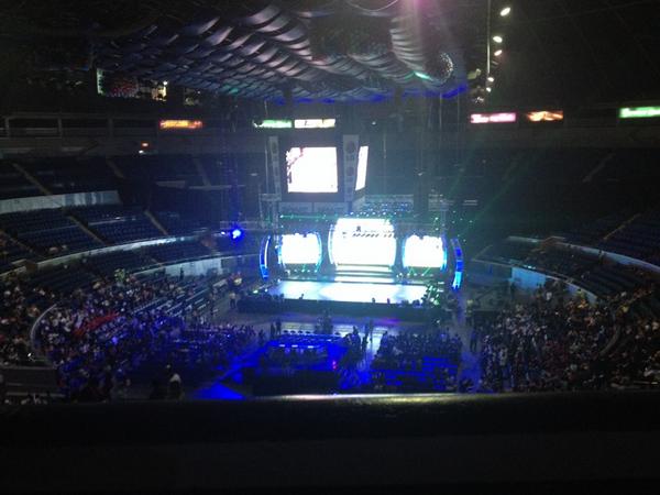 patriciagapay's tweet photo. Go csa!!!🙌 gen. Ad is far but still supporting💥 #JumpInDanceOff2CSA tagal mag start!😭 http://t.co/t51twy8S5A