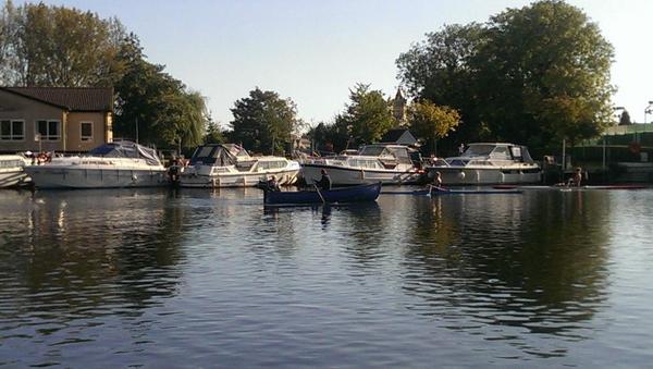 sportmadchick's tweet image. Safety boat making it's way back under man power! Not by choice ;) #enginefail