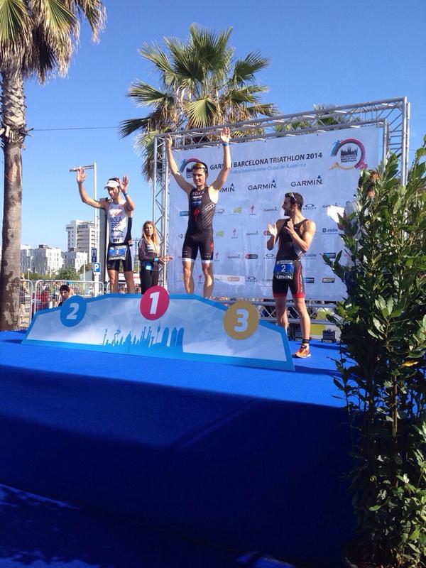 Specialized_ESP's tweet photo. @Jgomeznoya Campeón del @Garmin_Iberia @barcelonatri!!! Enhorabuena!!! #YoHagoLaGarmin #Tarmac #Evade #Trivent http://t.co/siASaFhVOK