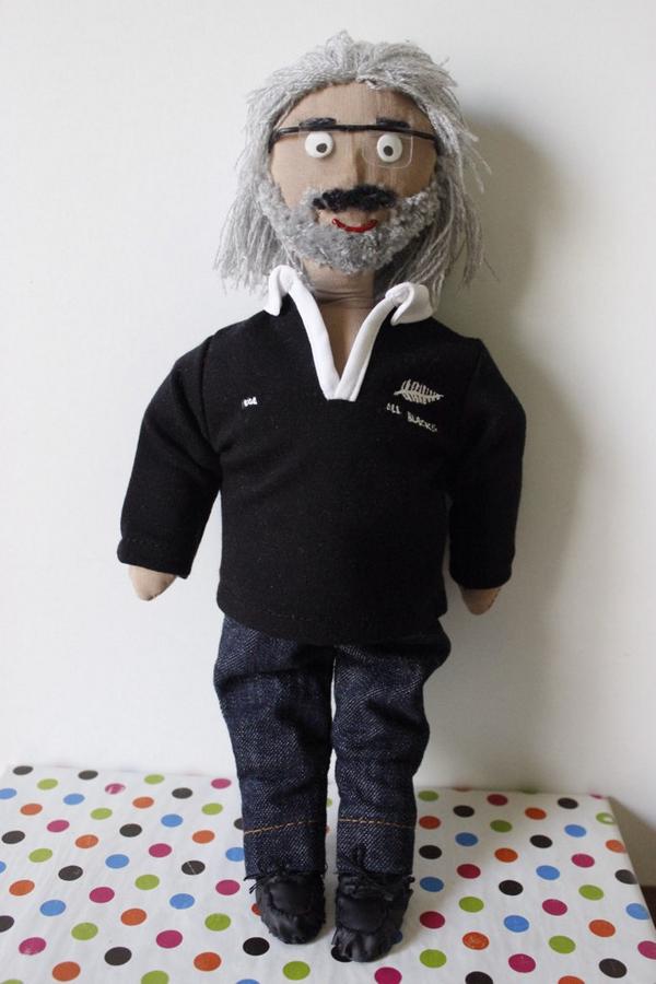 MunecosDoppel's tweet photo. Este es Miguel, su familia le regaló este simpático Doppelgänger por su cumpleaños, y quedó encantado! http://t.co/QwekSEfrFW