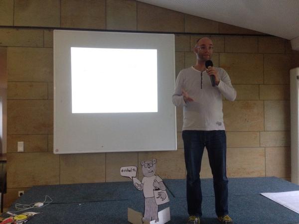 joeranDE's tweet image. Der Gastgeber und Super-Organisator: @GIBRO! #echat14