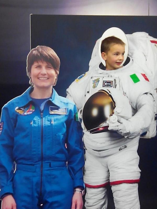 ESA Nederland tweet media