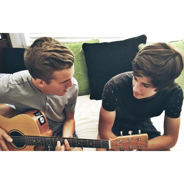 JoelAdamsMusic's tweet photo. Love this kid @lachlanjubb best mate ! http://t.co/GHDNjB9PoI