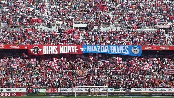 ForeverSfc's tweet photo. Siempre hermanados. Sevilla y Depor. #SevillaFC #RCDeportivo http://t.co/l1RWI9gZNY