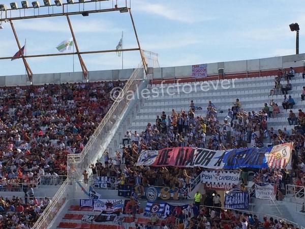 ForeverSfc's tweet photo. Siempre hermanados. Sevilla y Depor. #SevillaFC #RCDeportivo http://t.co/l1RWI9gZNY