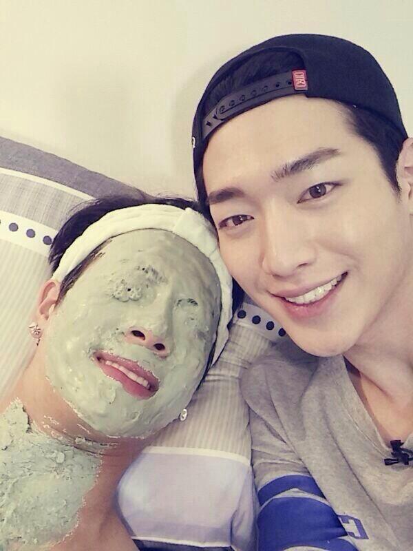 mumiwoww's tweet photo. #KangSon  #junson  #kangjack #junjack แท็กไหนไม่รู้ รู้แต่ว่า เอาเลย เอาเลย เอาเลย ฟิคมา ฟิคมา5555 #ลัทธิแจ็คสันเคะ http://t.co/ll7Djx5H44