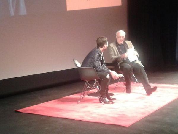 forumdesimages's tweet photo. Clap de fin pour la Master class Xavier Dolan... Moment d'exception #DolanMC http://t.co/ZfudiRqkDY http://t.co/z4pRWanKWK