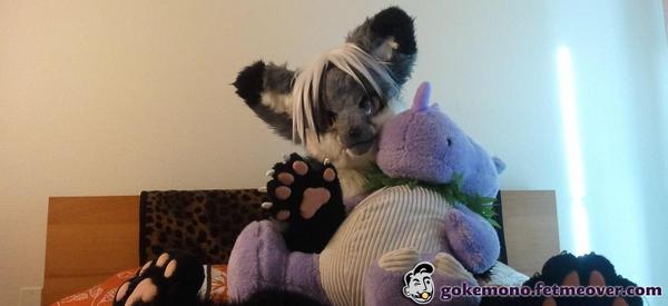 FetMeOver's tweet photo. Get your #furry fix with this delectable #fursuit show @GoKemono http://t.co/XI1RCZmvTx http://t.co/PMjWNmYQSN